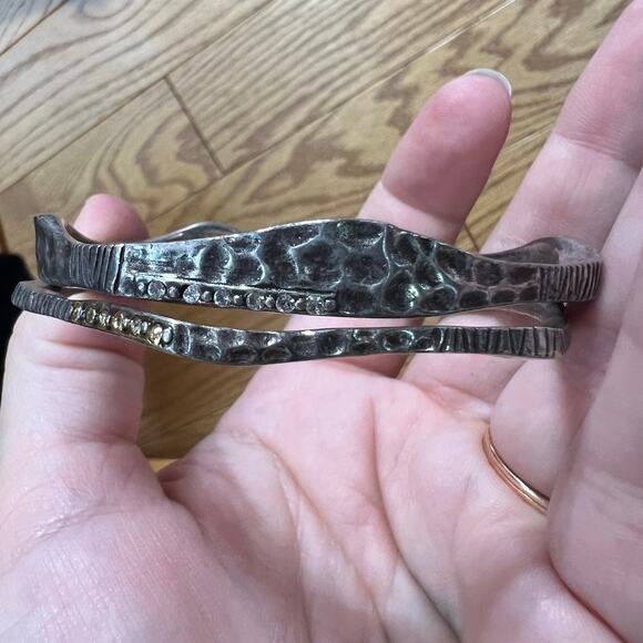 Chico's Hammered Metal Silver Tone Bangle Set 2 Pieces Crystals Accent Bracelets - Picture 2 of 9